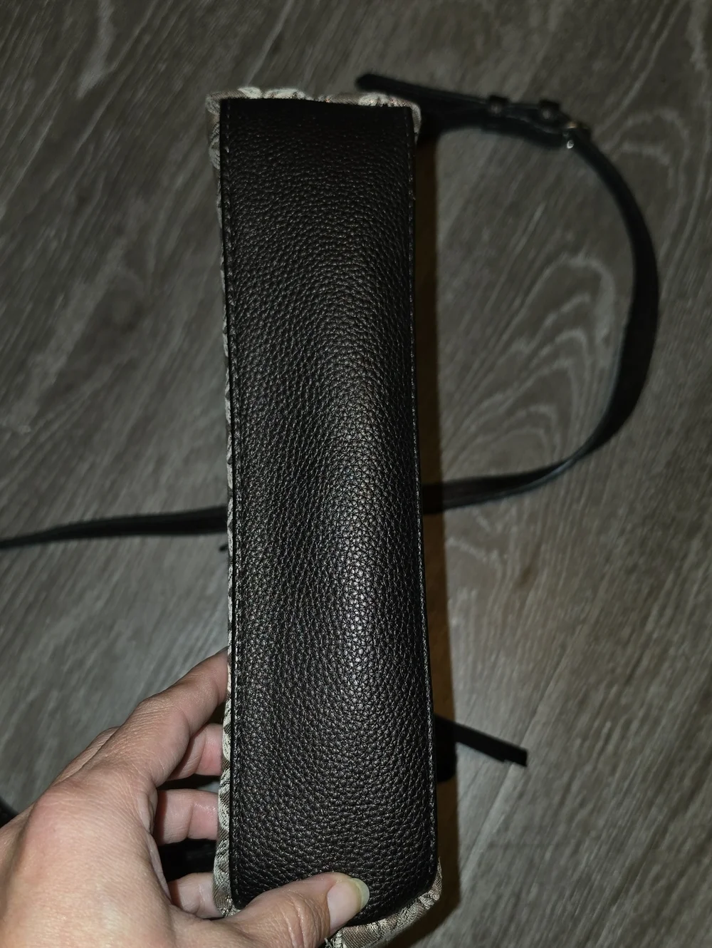 DANA BUCHMAN Cross Body Purse! Preowned!